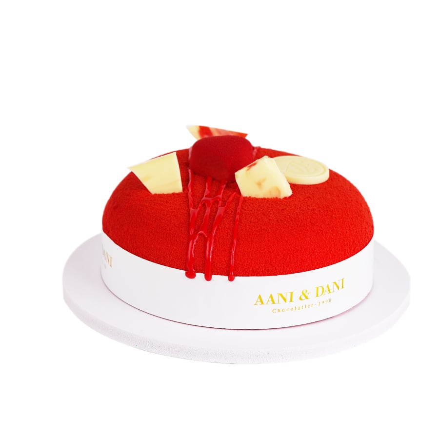 Red velvet cake - medium