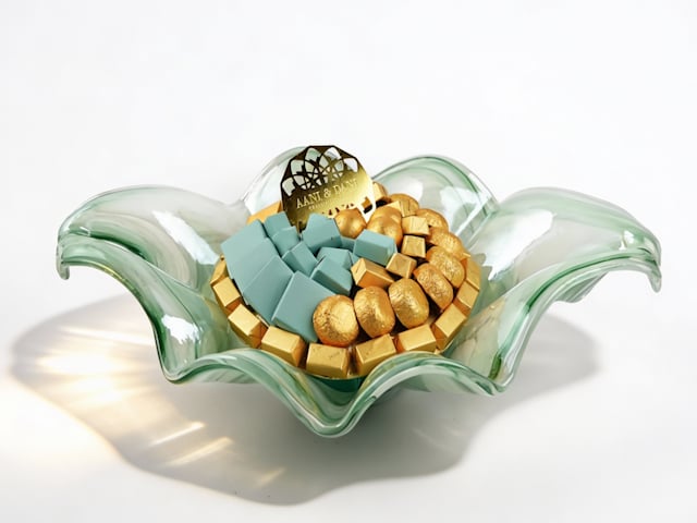 Tamor Glass Chocolate Vase 10 – Gold